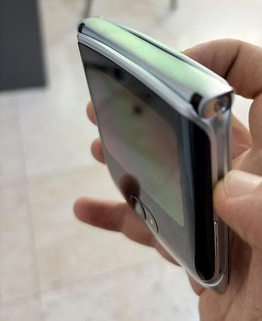 pitminutka daşı: Motorola Razr2 V8, 256 GB, rəng - Gümüşü, Barmaq izi — 3