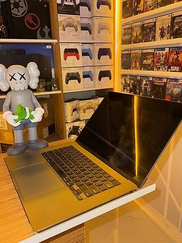 m2 ssd: 💻 MacBook Air M2 15” — 8GB / 256GB Böyük və keyfiyyətli 15” Liquid — 8