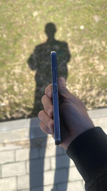 samsung a 8: Samsung Galaxy S22, 256 GB, rəng - Qara, Simsiz şarj — 4