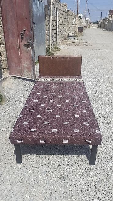 Çarpayılar təzə Hazırları var Çatdırılma var 1 nəfərlik 60 manat 2