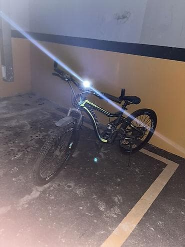 Dağ velosipedi – 27.5” təkərlər, amortizatorlu çərçivə və ön-arka asqı