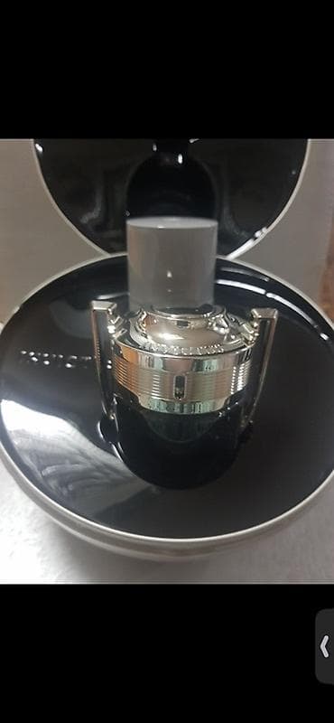 Bədənə qulluq: Paco Rabanne Invictus ətrinin futbol topu formasında xüsusi buraxılış — 3