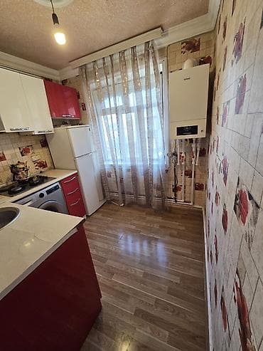 ev xırdalan: Ev kirayə verilir,tələbələr də qala bilər.Mənzil köhnə Yevlax — 3