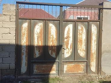 dəmir darvazalar işlənmiş: Dəmir Həyət darvazası, Yana açılan, Mexaniki, Qapı ilə — 1