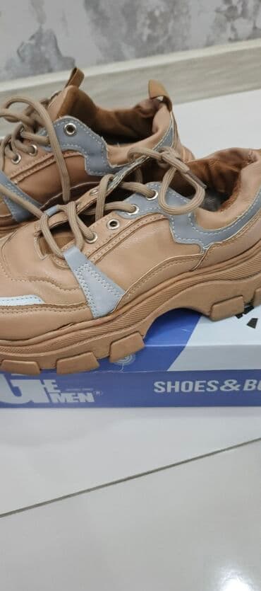 adidas qaçış üçün qadın krossovkaları: Məhsul: Krossovka (Fashion Sport) - Rəng: Bej üst hissə, açıq boz — 1