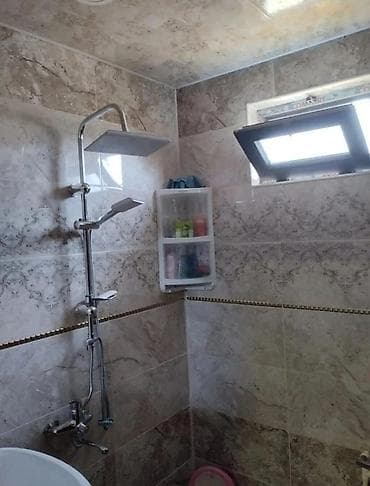 ucuz ev satıram: 🏠 SATILIR – LÖKBATAN MƏRKƏZDƏ KEYFİYYƏTLİ FƏRDİ EV Mərkəzdə, əlverişli — 8