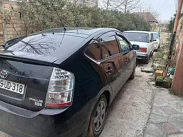 daewoo gentra 2019: Toyota Prius (2-ci nəsil) hibrid hetçbek - Kuzov: 5 qapılı hetçbek — 4