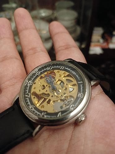 honor saatlari: Skelet mexanizmalı qol saatı - Mexanika: əl ilə quraqlanan mexaniki — 1