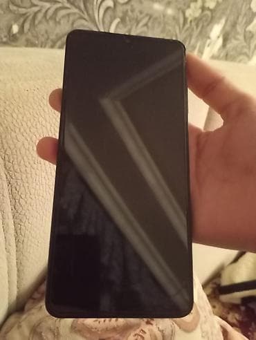 lenkeran telefon satisi: Smartfon satılır - Ekran: Tam ekran dizayn, ön kameraya uyğun yuxarı — 1