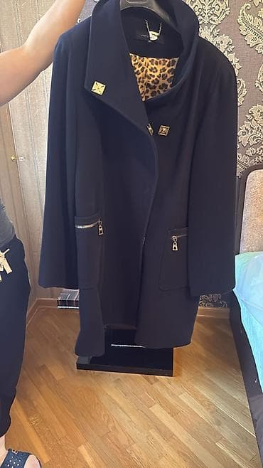 desd paltarlar: Ölçüləri : ( 52 - 54 ) çox az geyinilib şəkillərdən göründüyü kimi çox — 7