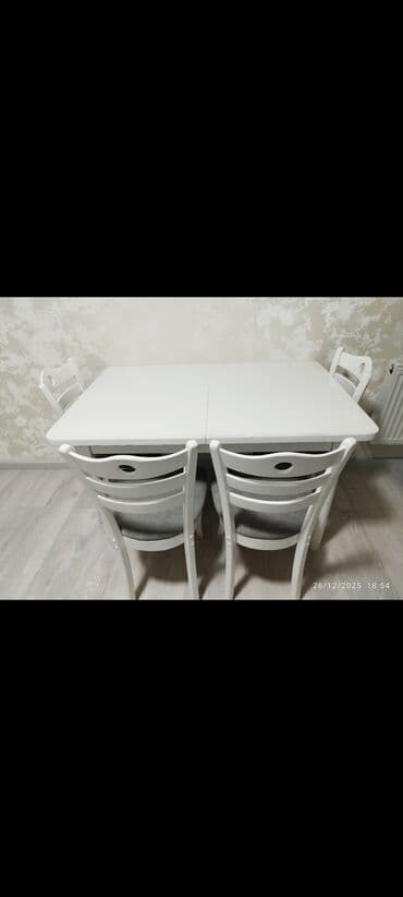 Alfa Romeo: *Sada* Mətbəx stolu və 4 stul. Stol açılır əlavə olaraq. 130azn — 1