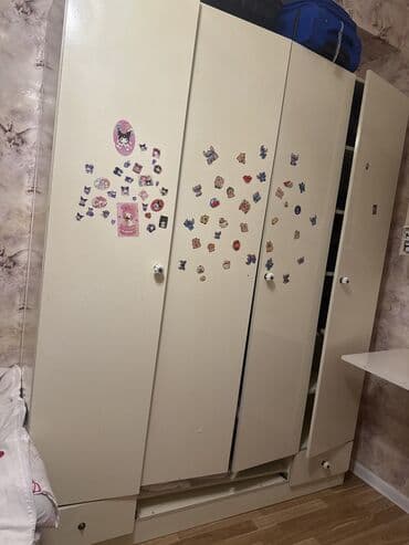 dolab 4 qapılı: Açılan, 4 qapılı Düz dolab, Qarderob, paltar dolabı — 1