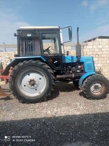 Hummer: Belarus 892 traktor - Güclü dörd silindrli dizel mühərrik - Ön dartı — 2