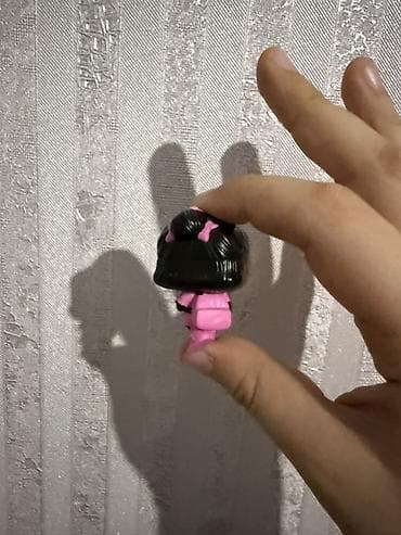 qara rəng şəkil: Fiqur, Plastik, rəng - Çəhrayı — 1