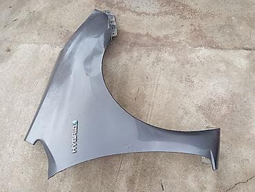 Ban, Kuzov hissələri: Toyota Prius üçün sol ön qanad (fender) – “HYBRID” emblemi ilə Çox — 2