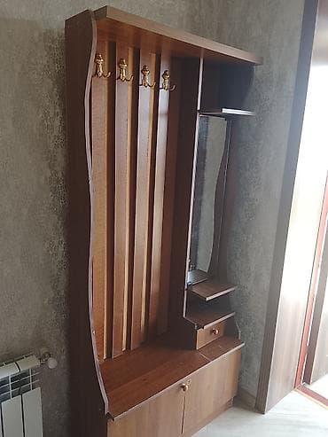 carpayi ikinci el: 2 qapılı, Güzgülü, Qəhvəyi, Digər material, Açılan, Düz dolab — 2