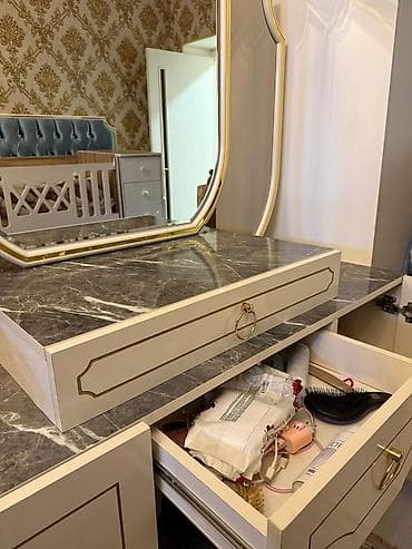 mdf panel: Klassik üslubda yataq otağı mebel dəsti - Rəng: krem-ağ, qızılı naxış — 7