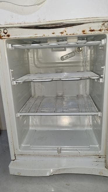 işlenmiş soyducu: İşlənmiş 2 qapılı Atlant Soyuducu Satılır, rəng - Ağ, Təkərli — 3