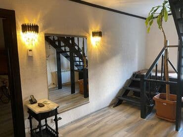 ramanı evlər: Yasamal rayonu Elmlər metrosunun yaxınlığında, köhnə tikili 9 — 13