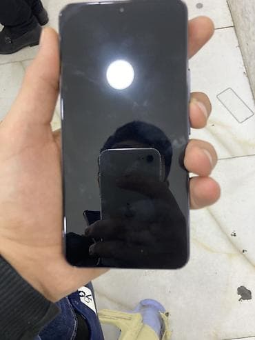 a 20 s: Samsung Galaxy S22, 256 GB, rəng - Qara, Simsiz şarj — 3