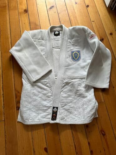 idman kişi şortları: Tek ki̇mano ve remendi̇r salvar yoxdur . Yeni̇ bele berk ki̇mano — 1