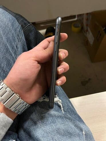 iphone 11 qiymeti ikinci el: IPhone 11, 128 GB, Qara, Simsiz şarj — 5