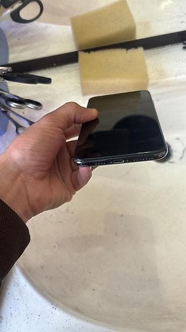 samsung a1 qiyməti: IPhone X, Face ID — 2