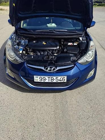 kia optima 2013: Hyundai Elantra: 1.8 l | 2013 il Sedan — 2