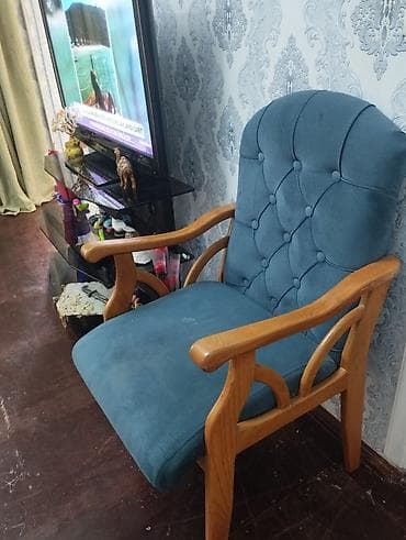 Təcili əla vəzyətdə qiymətindən cox ucuza satılır öz qiyməti 200azndır