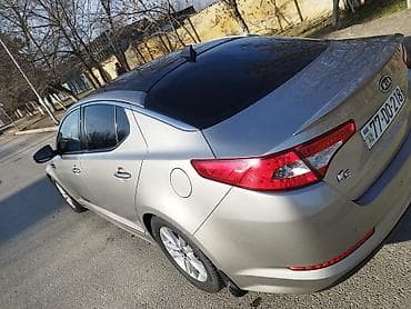 vip avto: Kia K5: 2 л | 2010 г. Седан — 4