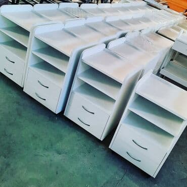 İki siyirməli şkaf 📌 📍göründüyü kimi çox gözəl və təkərlidi Daşıyıcı