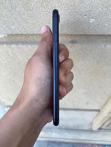 processor core i7: IPhone 7, 32 GB, Qara, Barmaq izi — 2