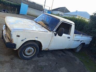 Moskviç: VAZ pikap (Lada əsaslı kiçik yük maşını) - Kuzov: 2 qapılı, tək — 3