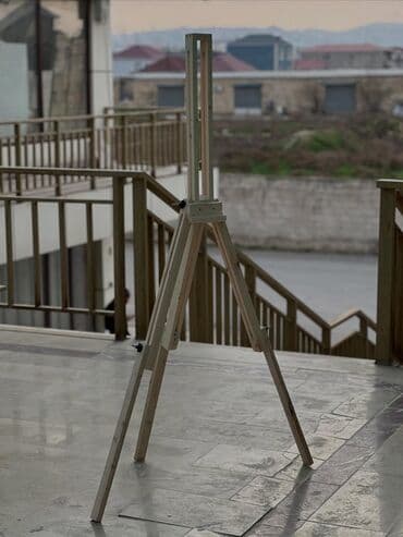 islenmis kunc divanlar: Sərgi stendi, Taxta — 3