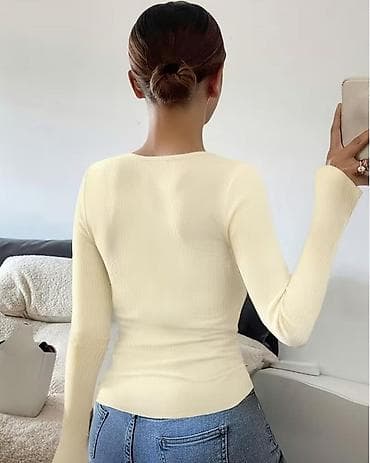 Svitşotlar: Rengi sekildekiyle eyni rengdi 10azn satilir xs-s razmere gedir — 3