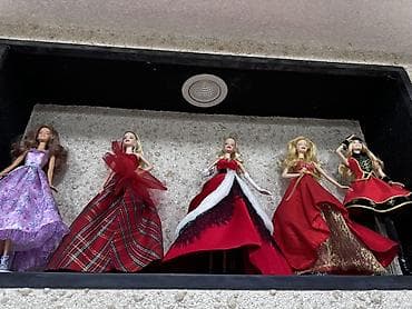 Barbie kuklaları kolleksiyası – müxtəlif modellər və geyim dəstləri - — 2