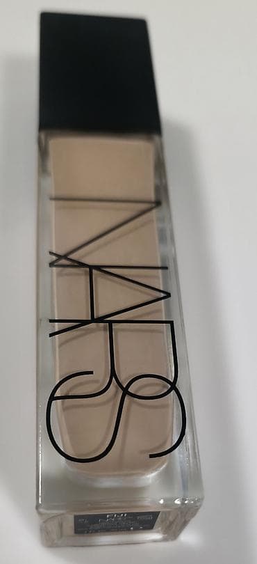Tonal krem, Nars