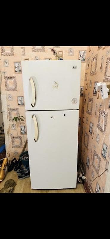 soyuducu qablari: İşlənmiş 2 qapılı LG Soyuducu Satılır, rəng - Ağ — 1