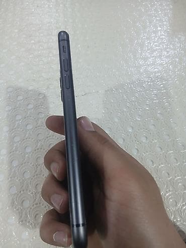 samsung a20 ikinci el: IPhone 11, Qara, Face ID — 4