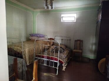 qubada aylıq kirayə evlər: Dəliməmmədli şəhər, Nizami küçəsi.Bazarın yaxınlığı. Tam əşyalı — 9