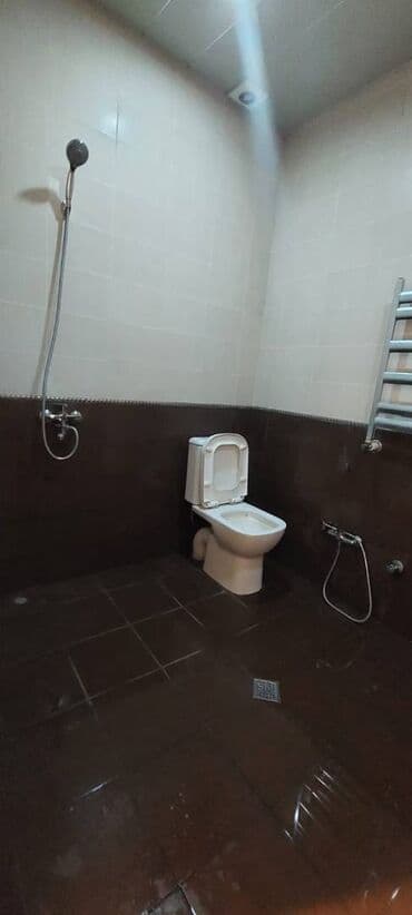 kirayə ev ayliq: Nərimanov rayonu,Nazirliyinin arxasında, WhiteStone residence-də,12 — 7