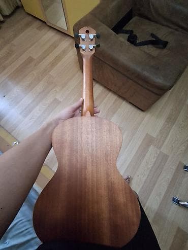 Qarmonlar: Ukulele — 2