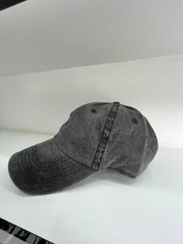 qadınlar üçün toxunma papaqlar: Бейсболки премиюм класса .Производства Индии Бангладеш и есть — 16