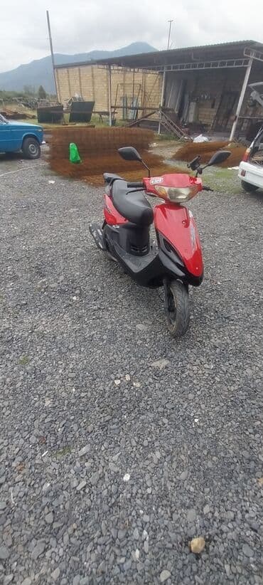 кондиционер купить в баку: Qırmızı rəngli şəhər skuter/moped - Kompakt gövdə, şəhərdaxili rahat — 2