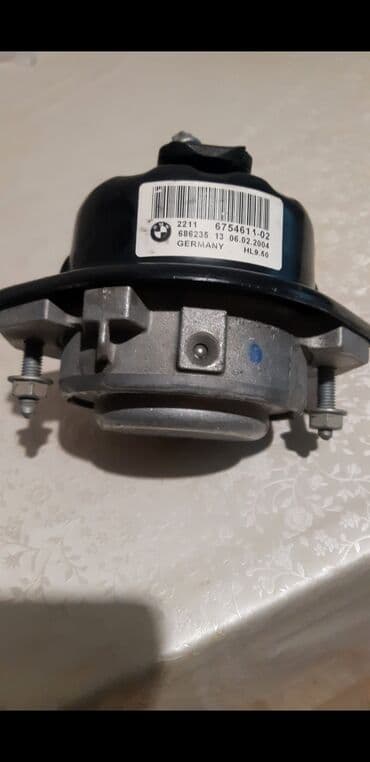 islenmis mator: Подушка мотора. BMW E65.
BMW E65 Mühərrik yastığı — 8