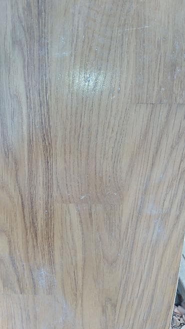 laminat kredit: Laminat ust
cıxma kvatratı 6manat — 2