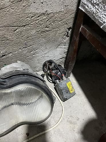 mersedes e220: Komplekt, Yaxın və uzaq vuran işıqlar Mercedes-Benz, Orijinal — 3