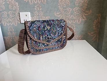 aksesuarlar: Çanta heç istifadə olunmayıb çox yüngül çantadı. Əcəmi və Nəsimi — 1
