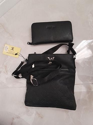 Oglan ucun Canta ve pul qabi ikside tezedi qiymet 30 azn her iksi bir