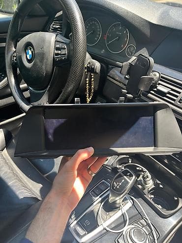 F 10 üçün restaling original monitor. Üstdən çıxma yeni orginal